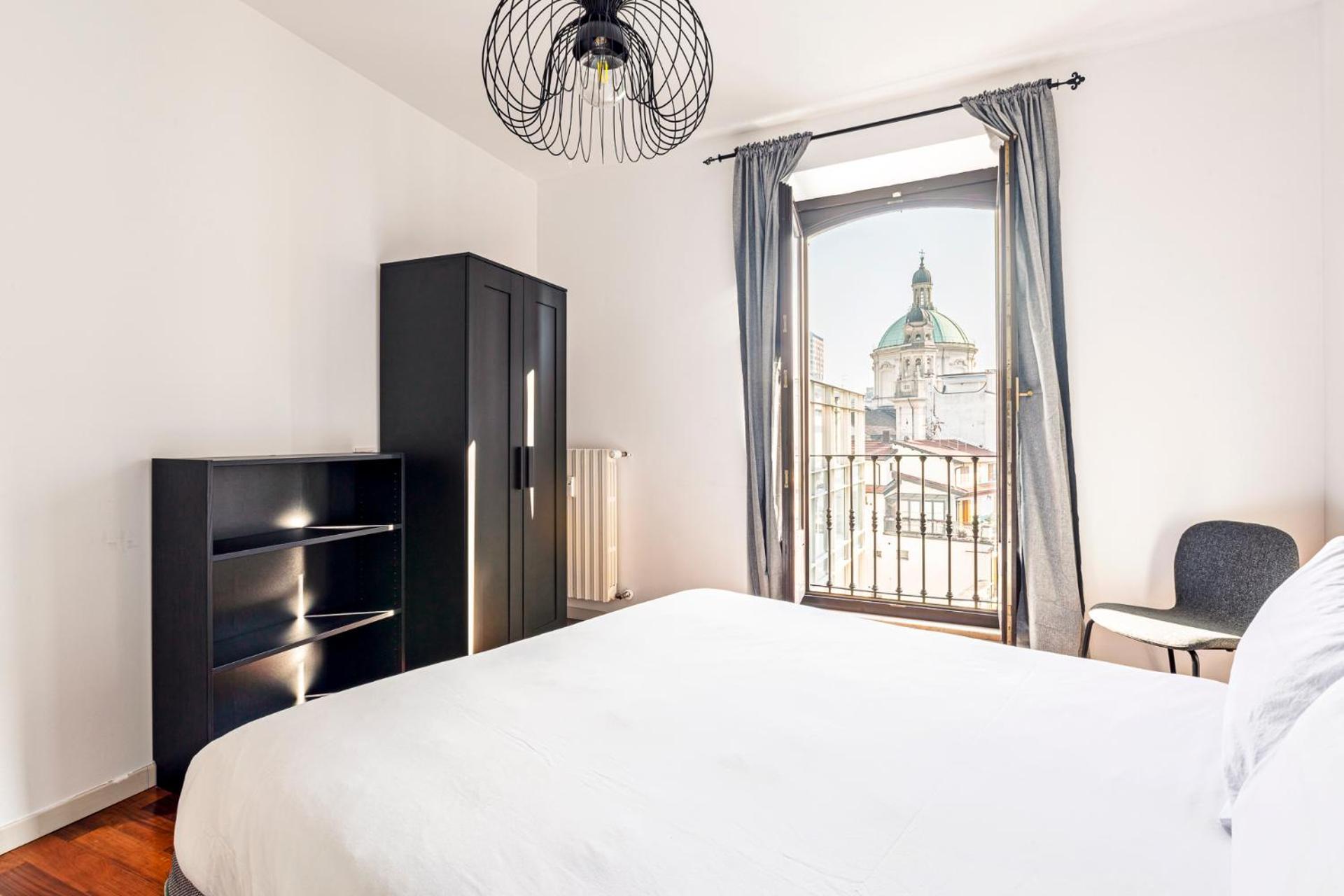 Elegant 2 Bedrooms Apartments Near Duomo ミラノ エクステリア 写真