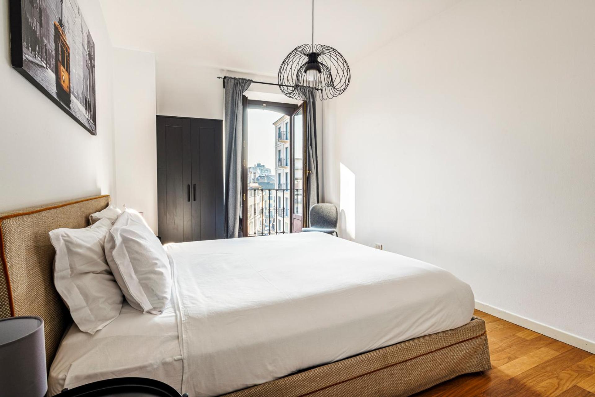 Elegant 2 Bedrooms Apartments Near Duomo ミラノ エクステリア 写真