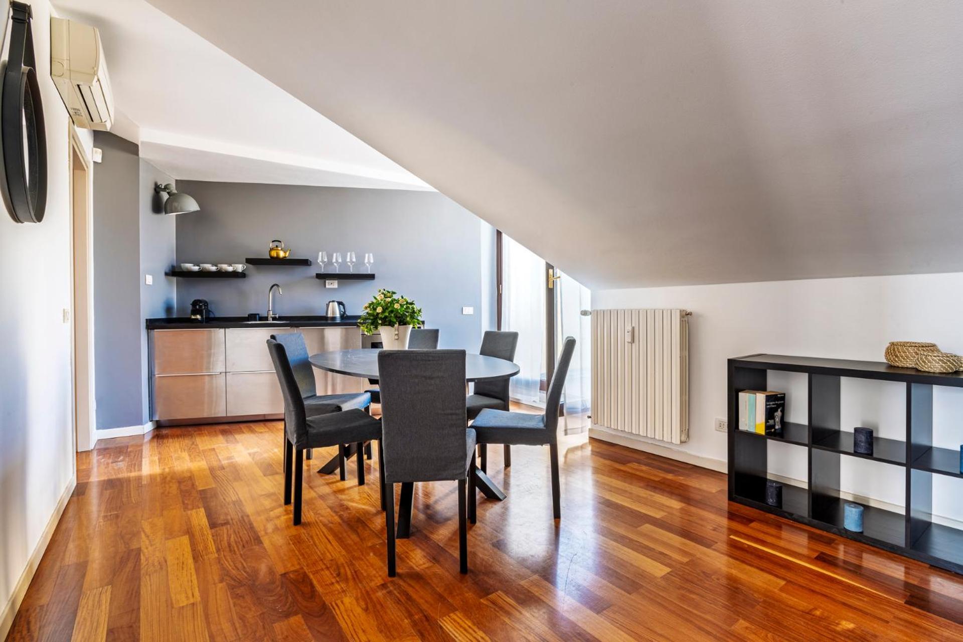 Elegant 2 Bedrooms Apartments Near Duomo ミラノ エクステリア 写真