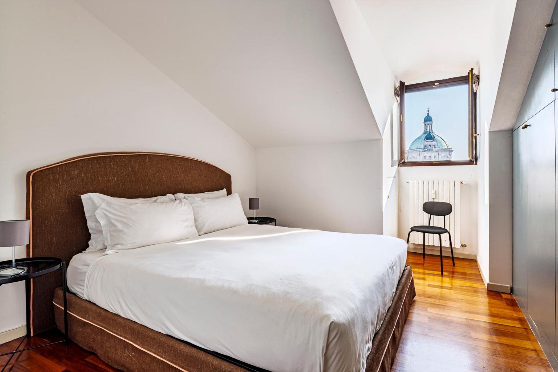 Elegant 2 Bedrooms Apartments Near Duomo ミラノ エクステリア 写真